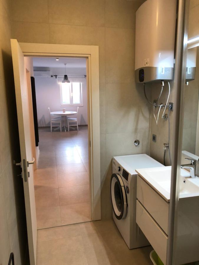 Apartman Linda Apartment Крес Екстериор снимка