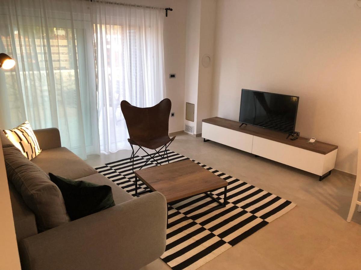 Apartman Linda Apartment Крес Екстериор снимка